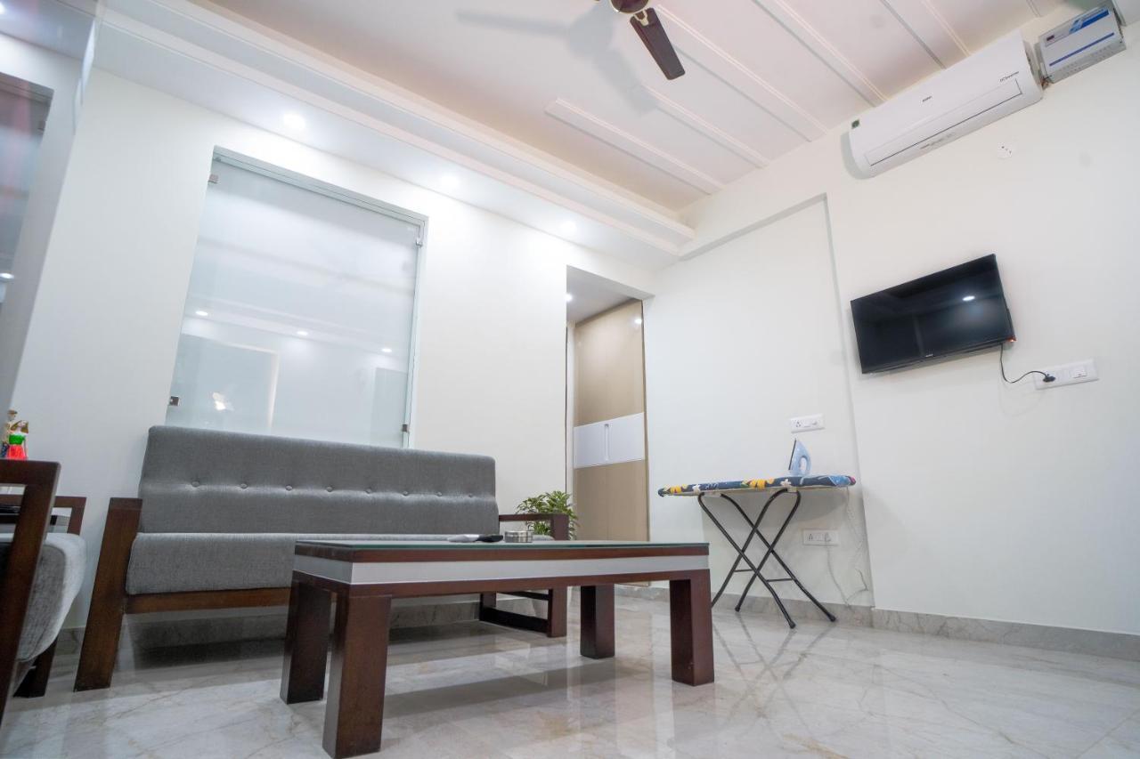 The Lodgers 1 Bhk Serviced Apartment Golf Course Road Gurgaon Buitenkant foto